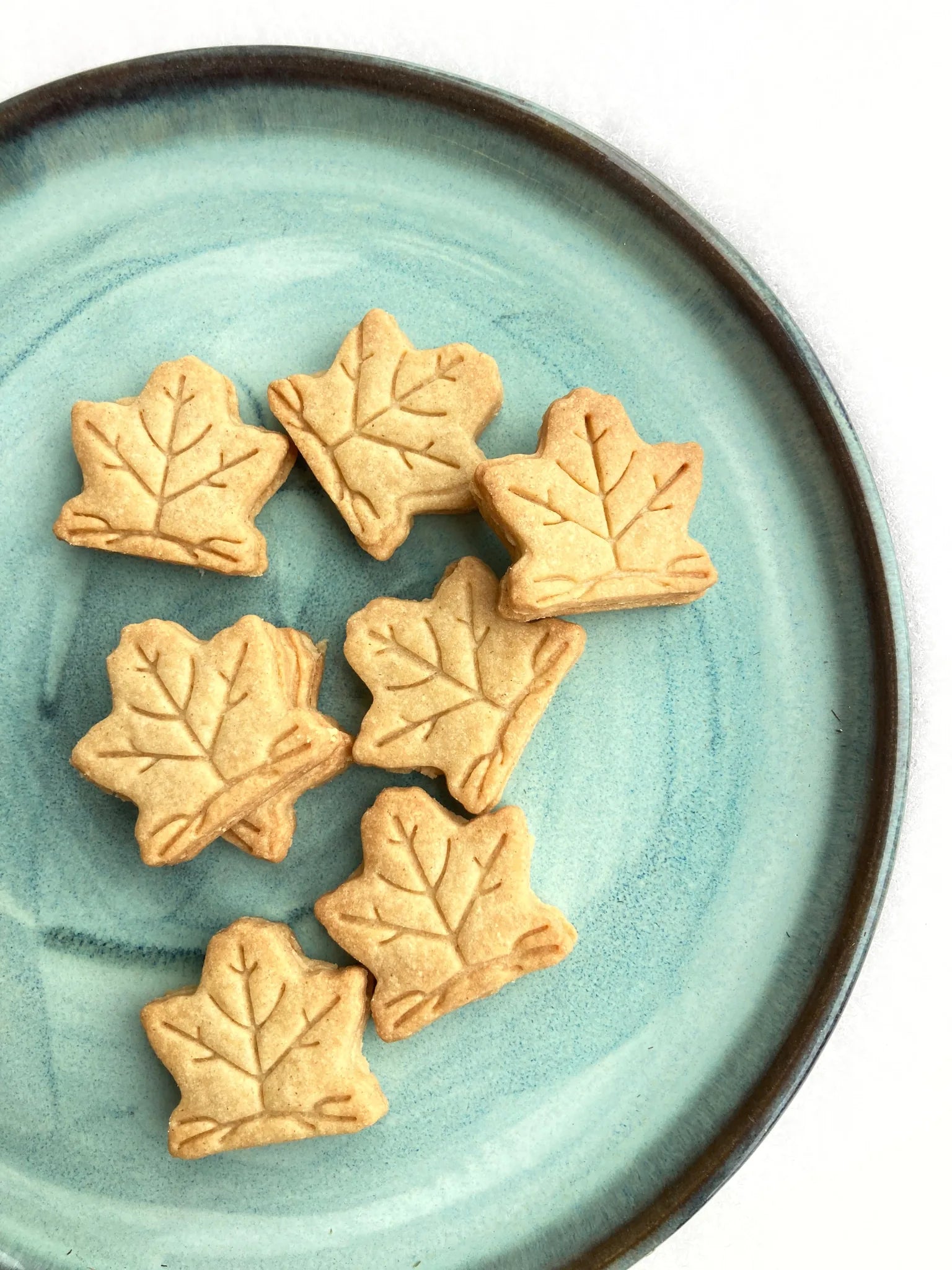 Biscuits feuille d'érable artisanaux