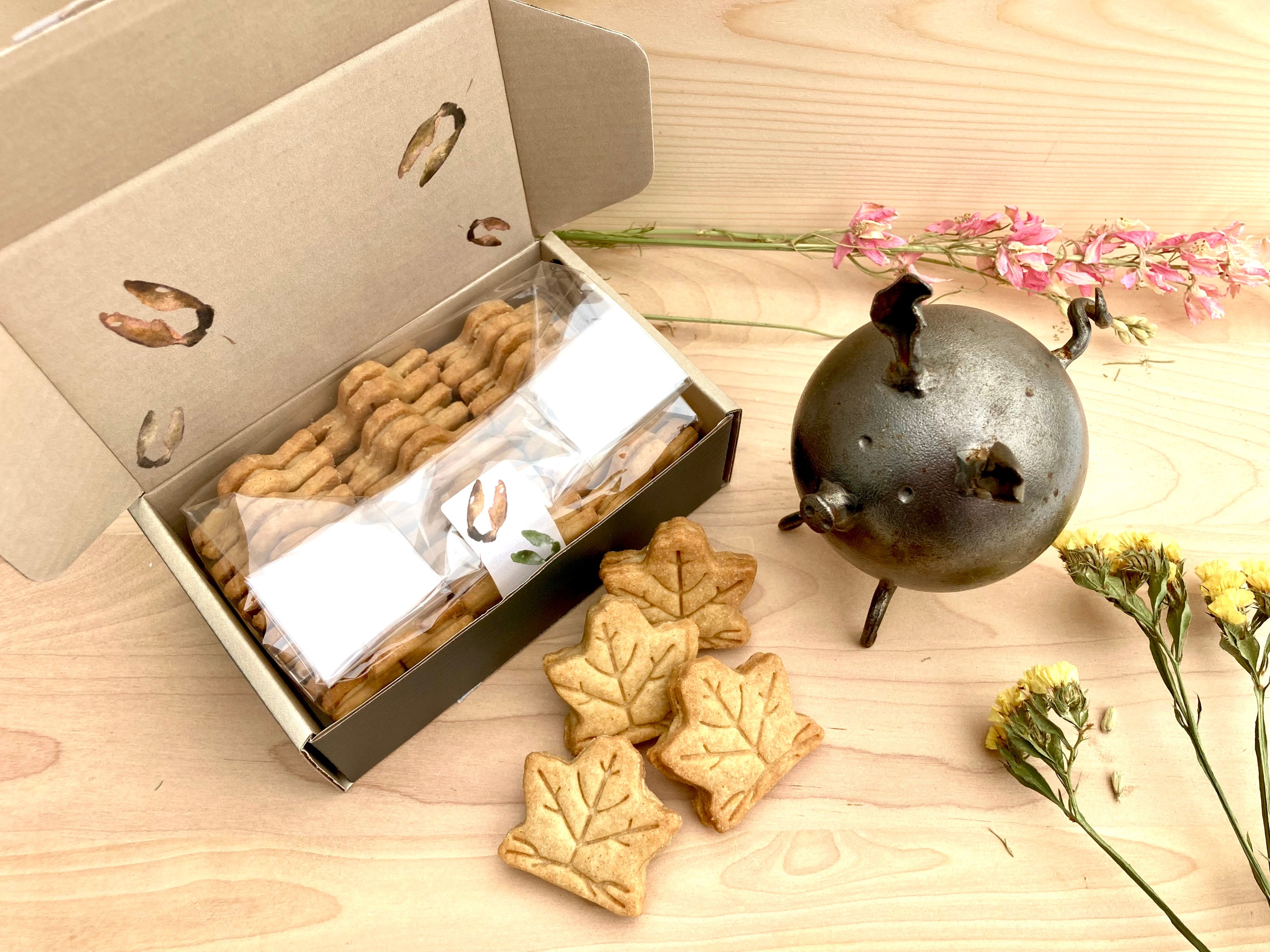 Biscuits feuille d'érable artisanaux