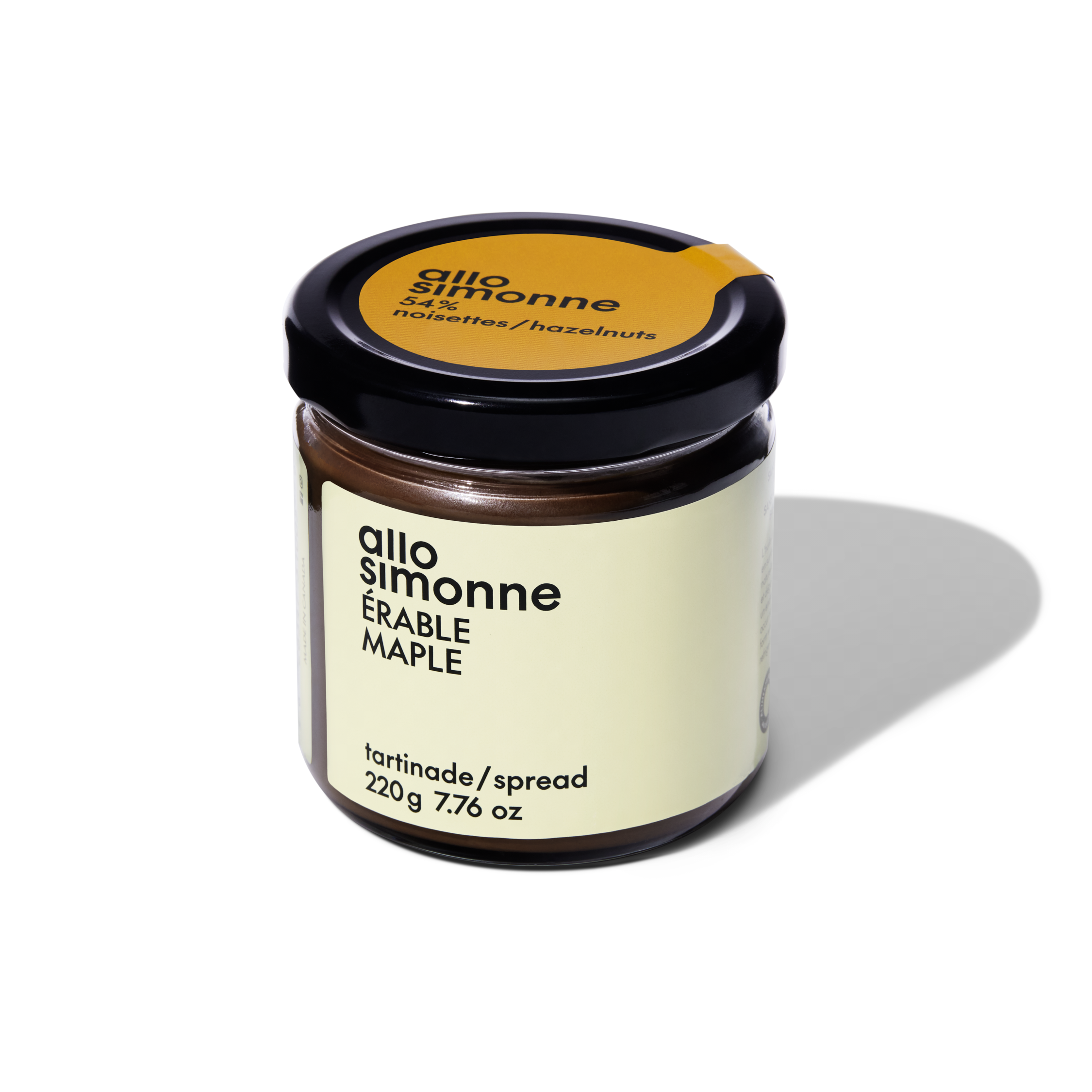 Pot de tartinade allo simonne à l'érable sur fond blanc