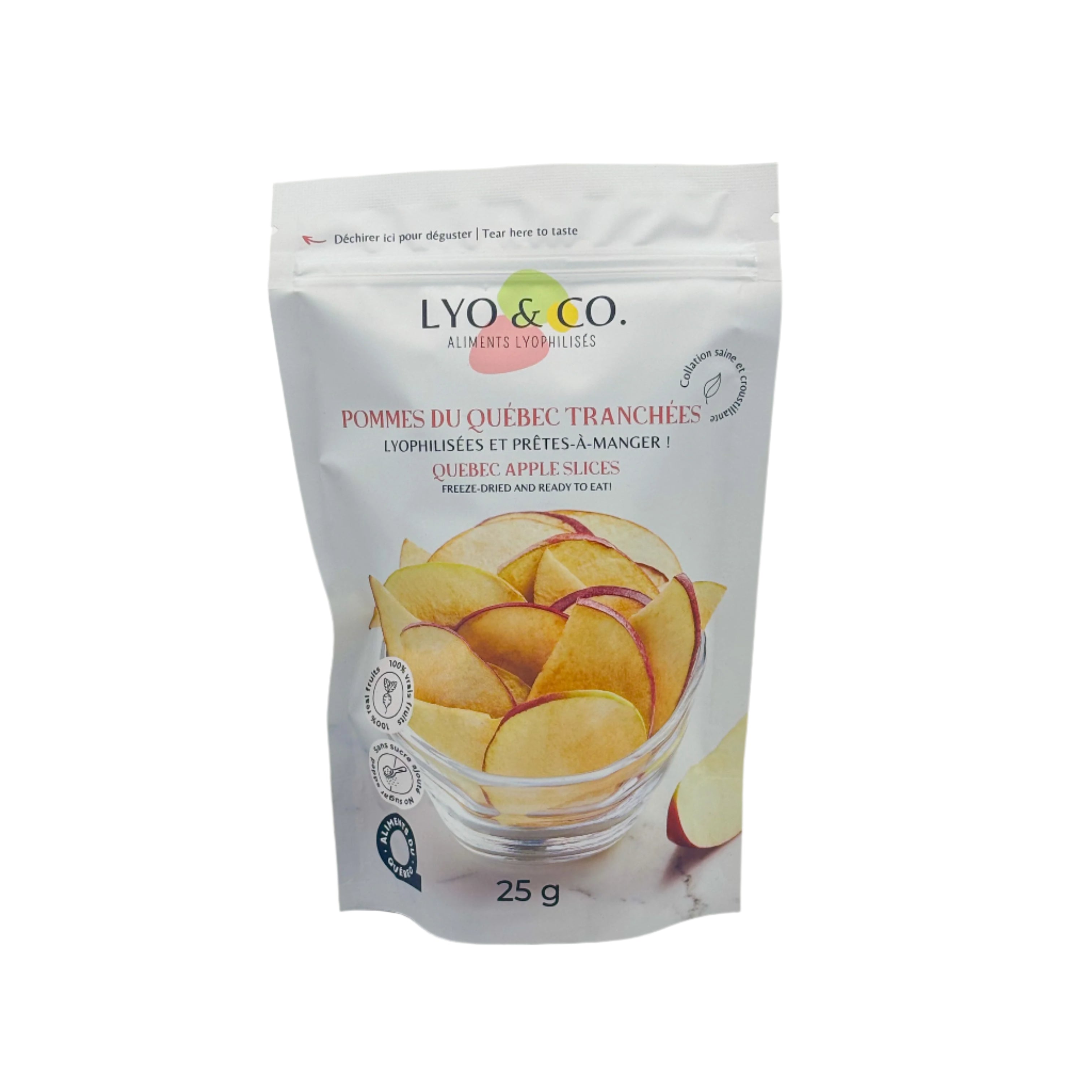 Pommes du Québec lyophilisées de Lyo & Co photographiées sur fond blanc