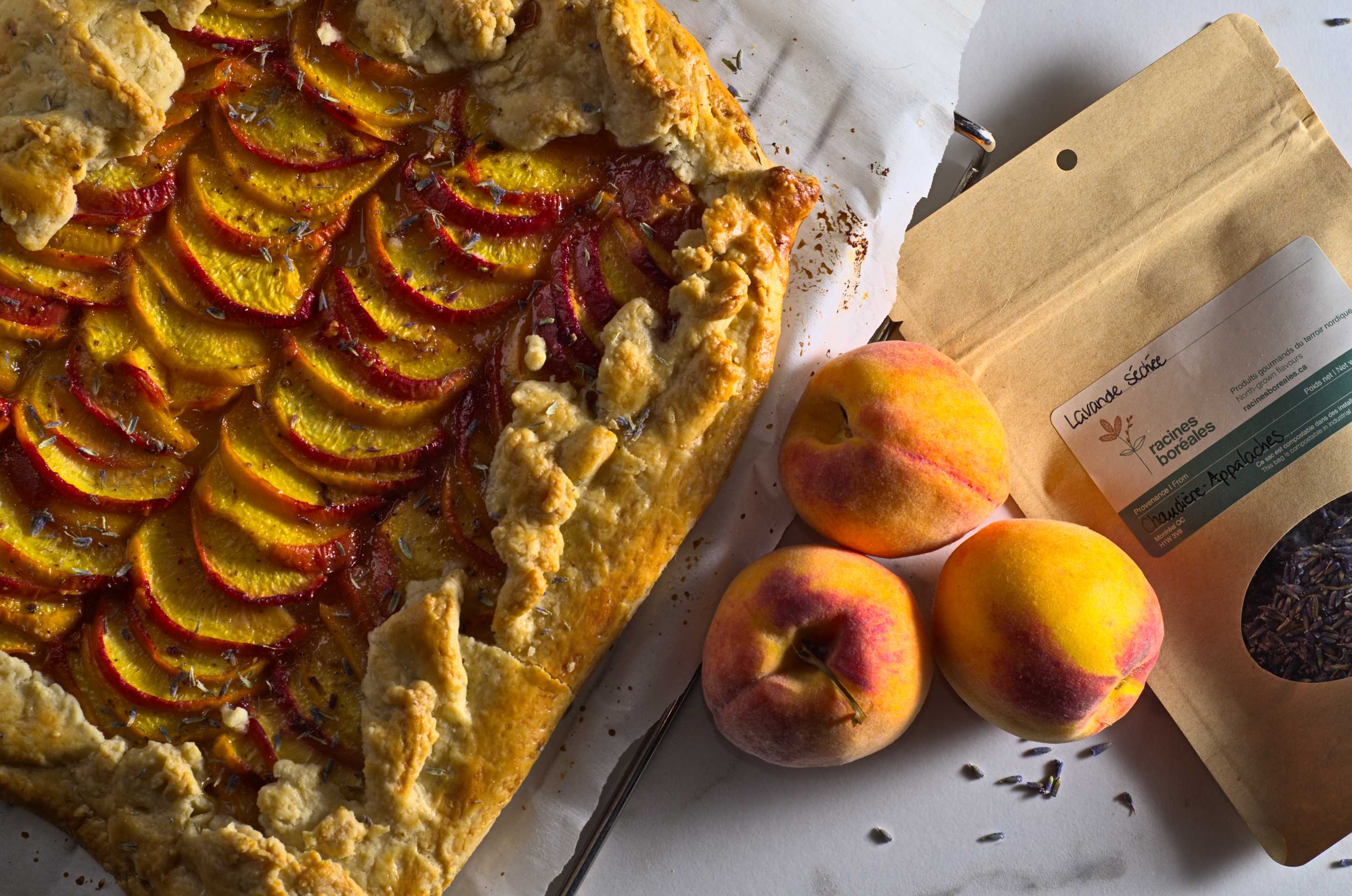 Galette aux pêches et à la lavande du Québec | Racines boréales