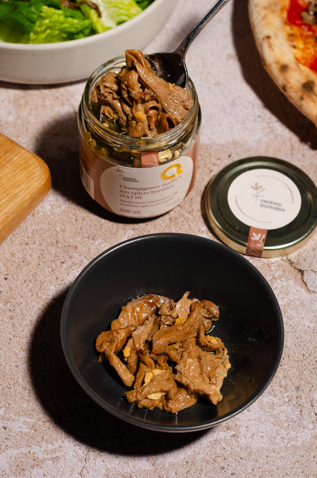 Champignons marinés aux épices boréales et à l'ail